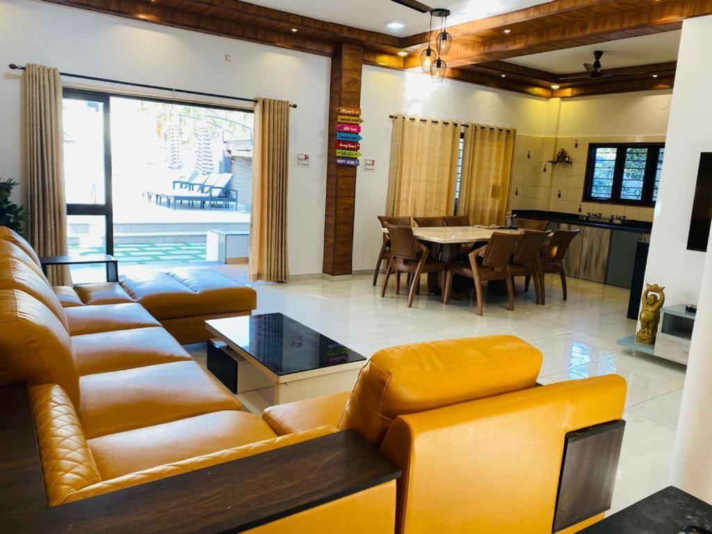 Aqua Villa Luxury Home Stay Lonavala Esterno foto