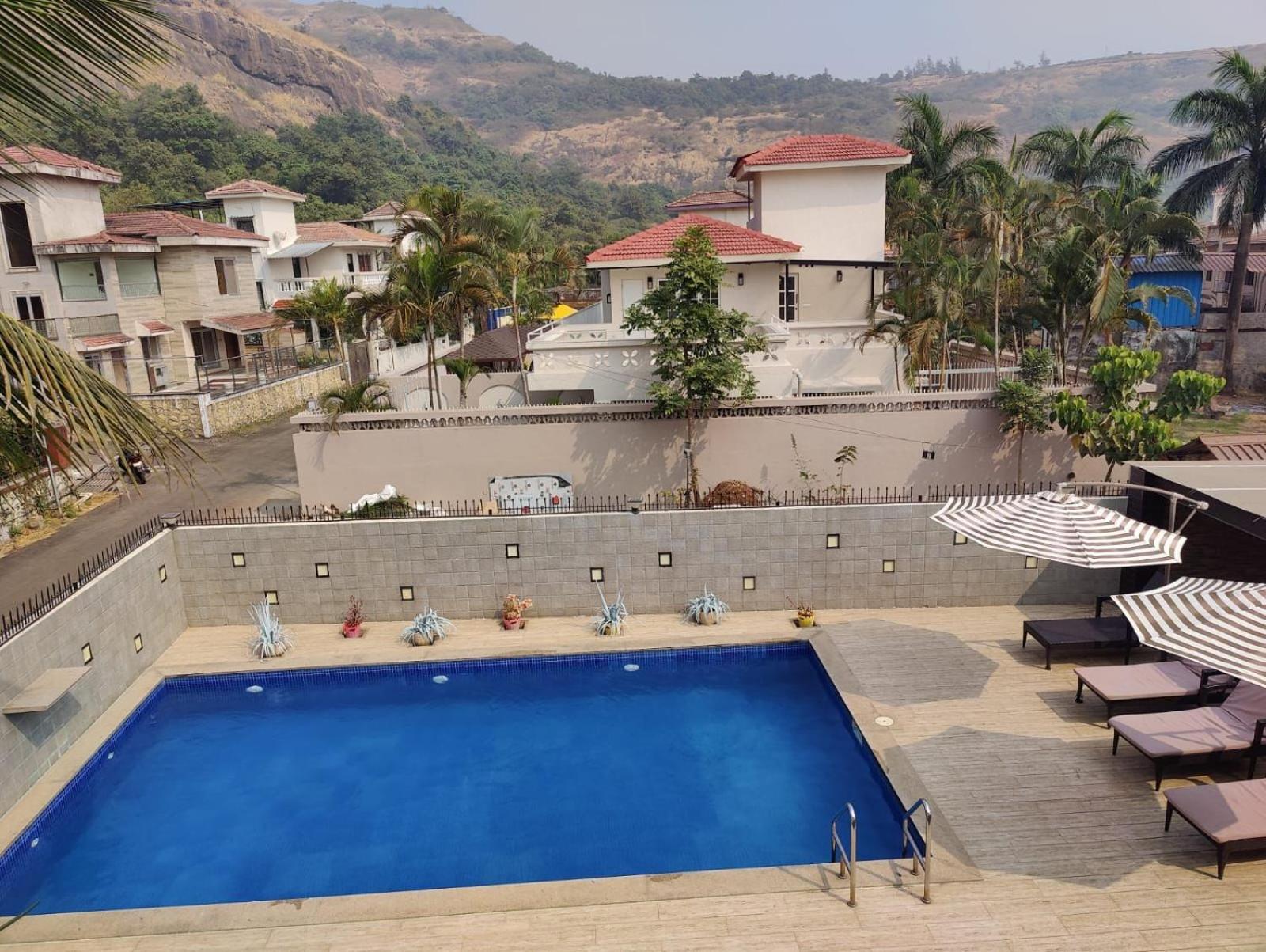 Aqua Villa Luxury Home Stay Lonavala Esterno foto